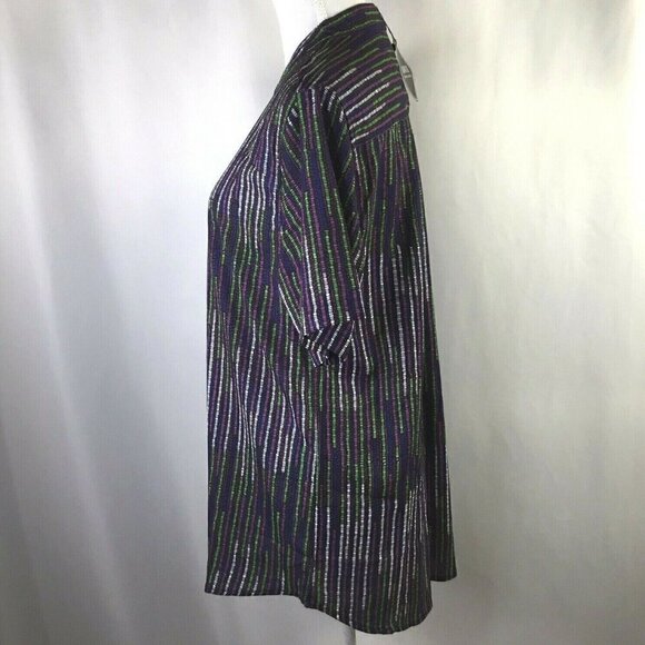 Zaful Forever Young NWT Top Blouse Size M Short Sleeve Longer Back Black Print - Picture 4 of 9